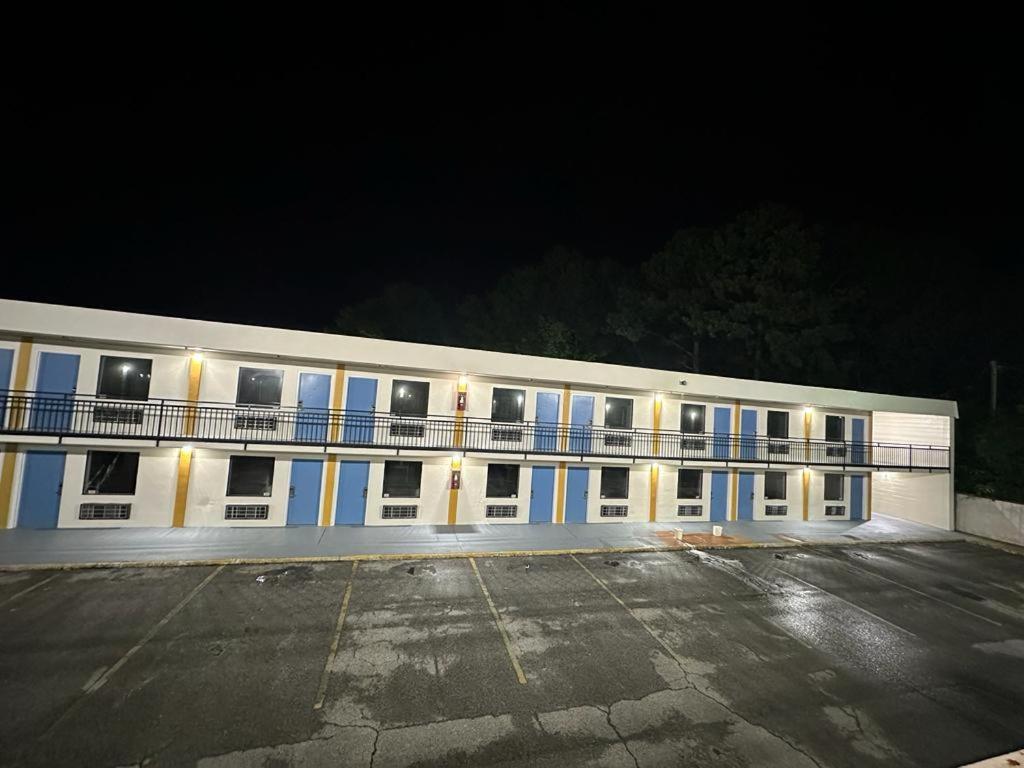 Lanett Inn Zewnętrze zdjęcie